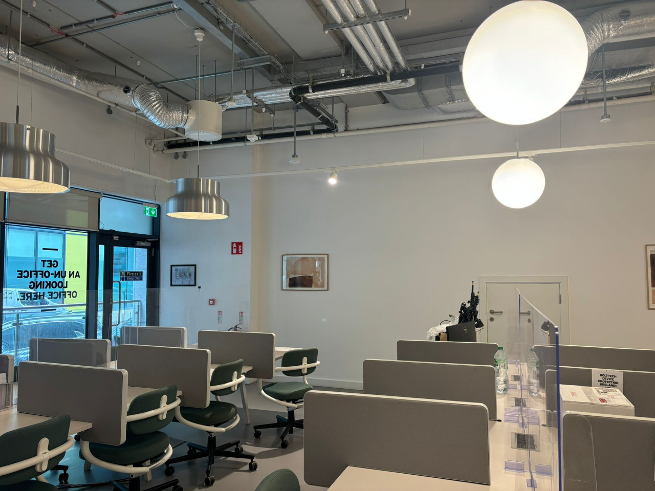 SPACES Office 2 SPACES Office 2