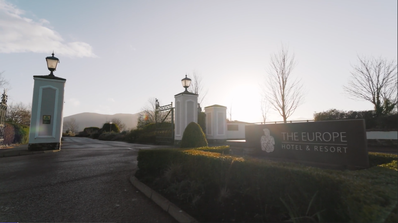 The Europe Hotel - Gate